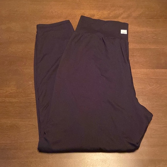 Vuori Lux At Ease Pant - Picture 3 of 5